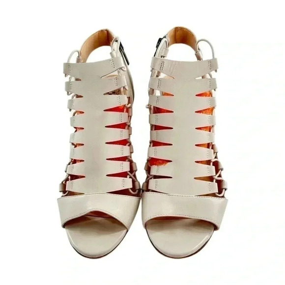 Vince Camuto womens ankle booties size 11 bone leather 
boots - Picture 2 of 11